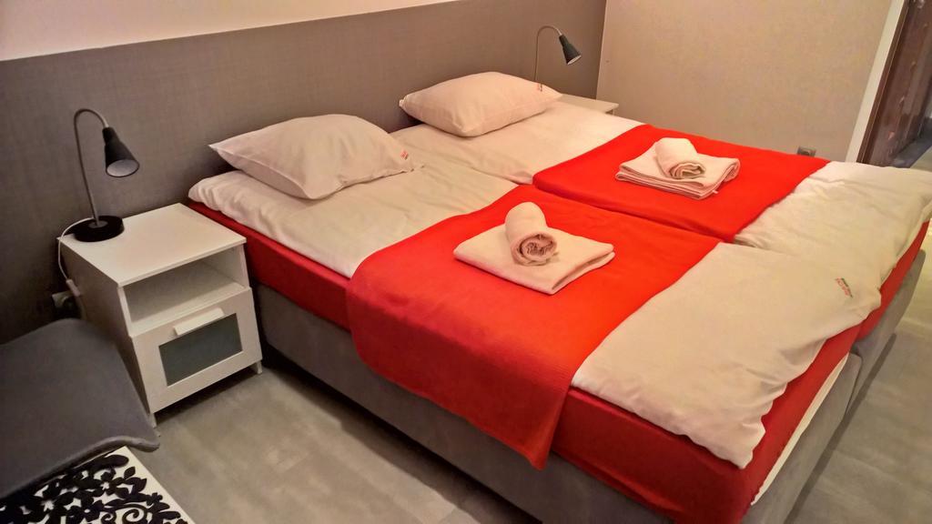 Hotel Кельце Екстер'єр фото