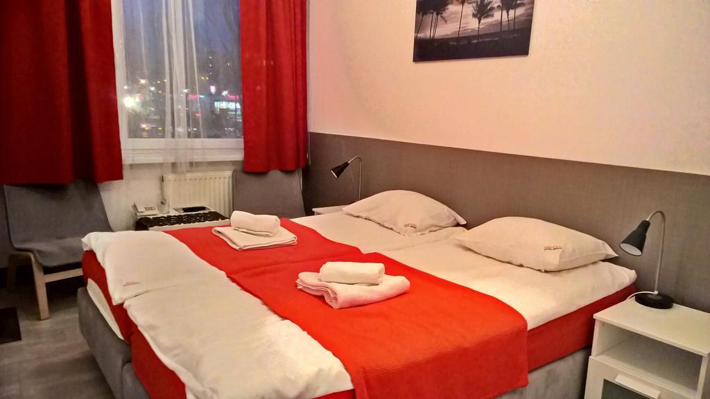 Hotel Кельце Екстер'єр фото